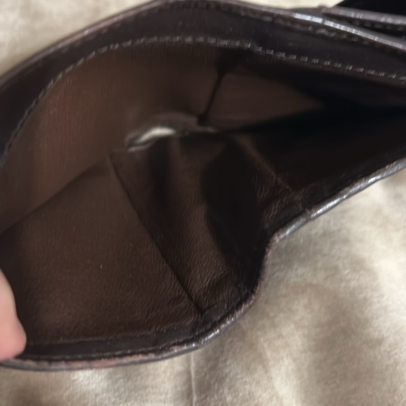 Gucci brown leather get bifold wallet -EUC - Picture 7 of 8